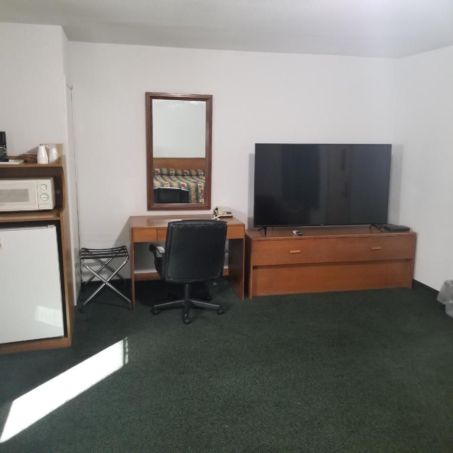 Budget 8 Motel Джон Дей Екстериор снимка